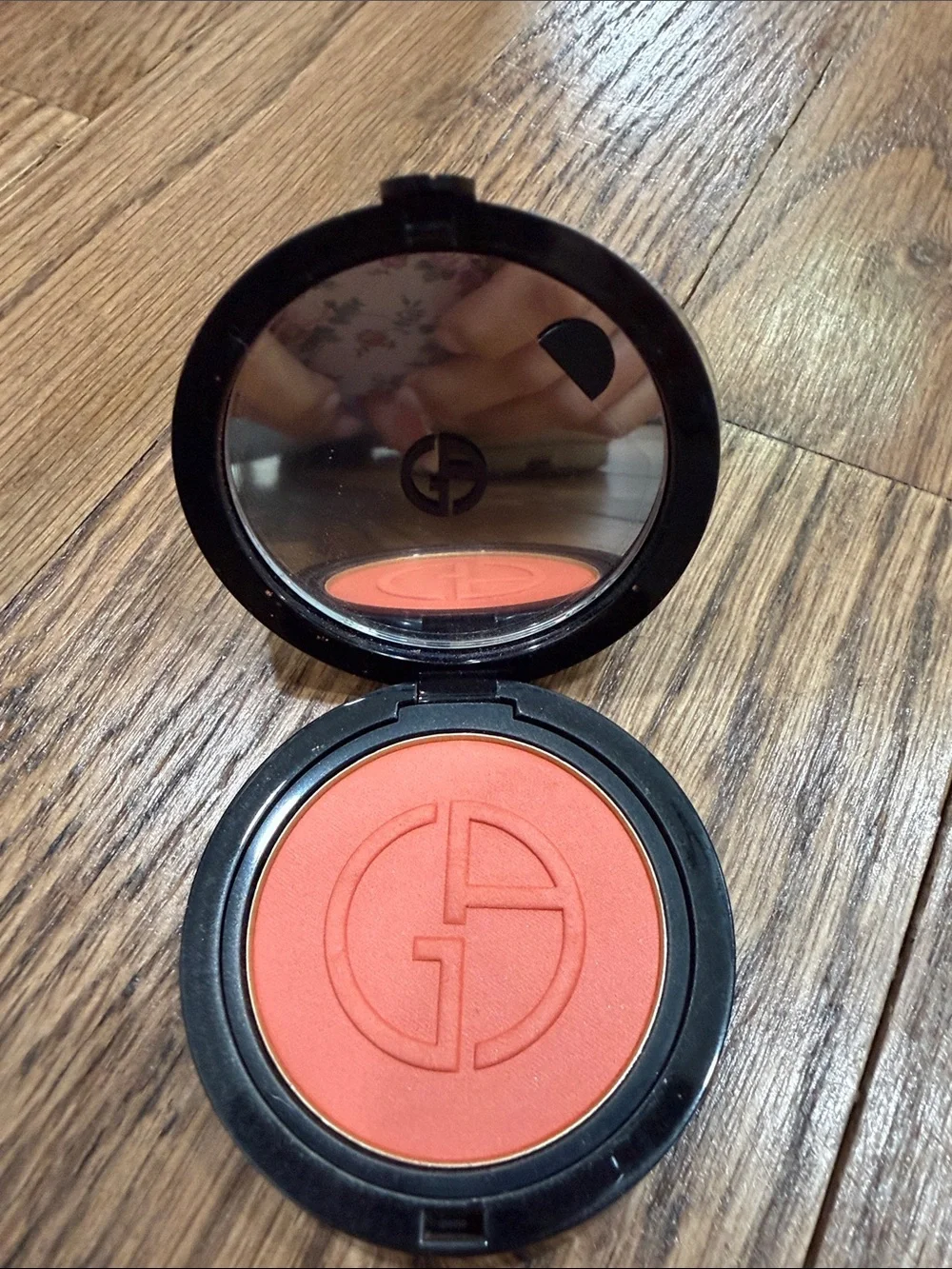 Giorgio Armani Luminous Silk Blush Shade 30 Offbeat